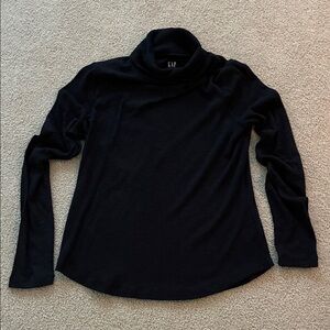 GAP Women's Elegant Black Long Sleeve Top